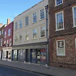 Apt 2, 71 Micklegate, York