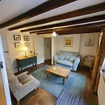 Host & Stay - Greengate Cottage