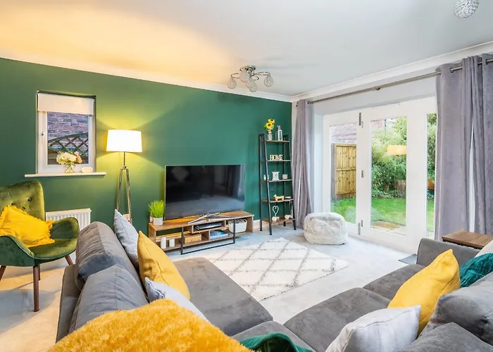 Spacious And Modern Townhouse I Pass The Keys