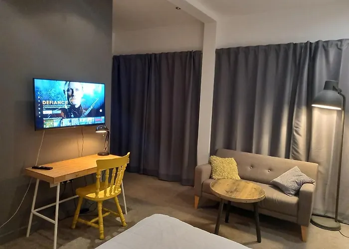 The Icecream Factory, Room In Private House
