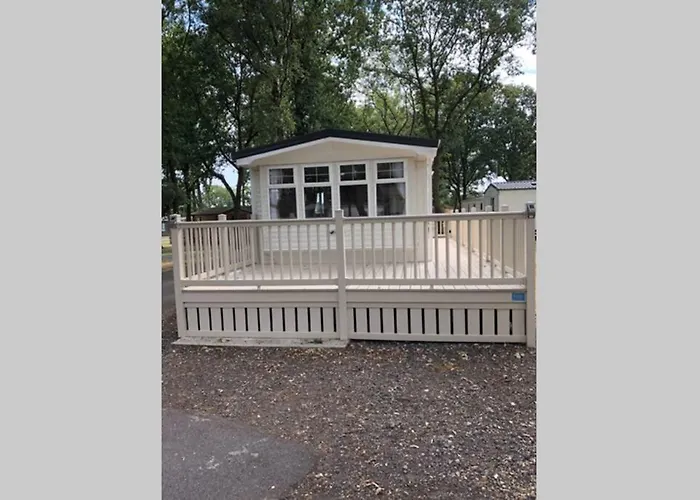Modern Static Holiday Home Only 7 Miles From York Sleeps 6