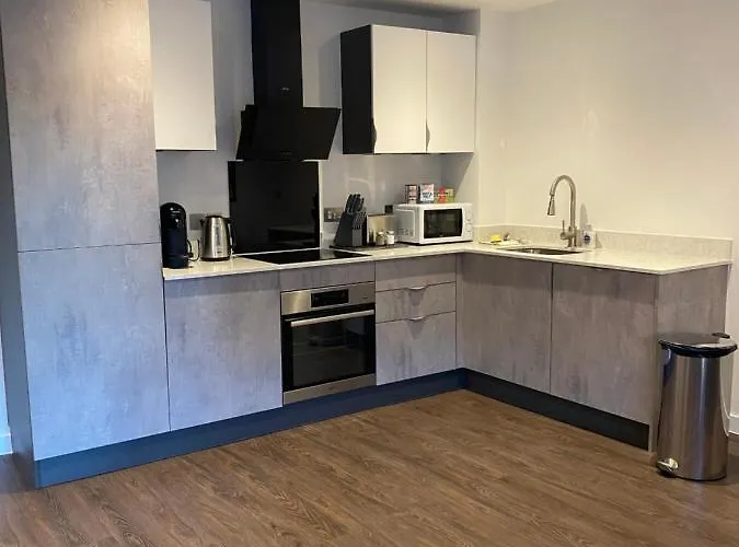 Icona - Brand New City Centre Apartment
