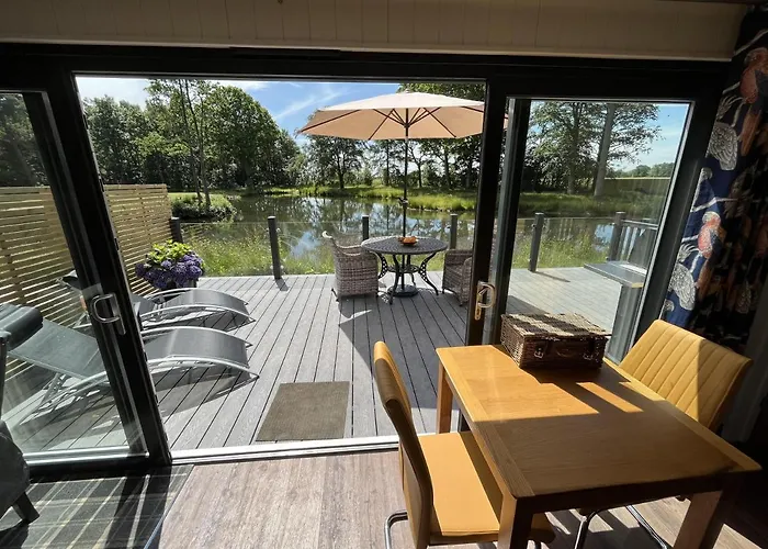 Cedar Boutique Lodge-Dog Fishing And Spa Access