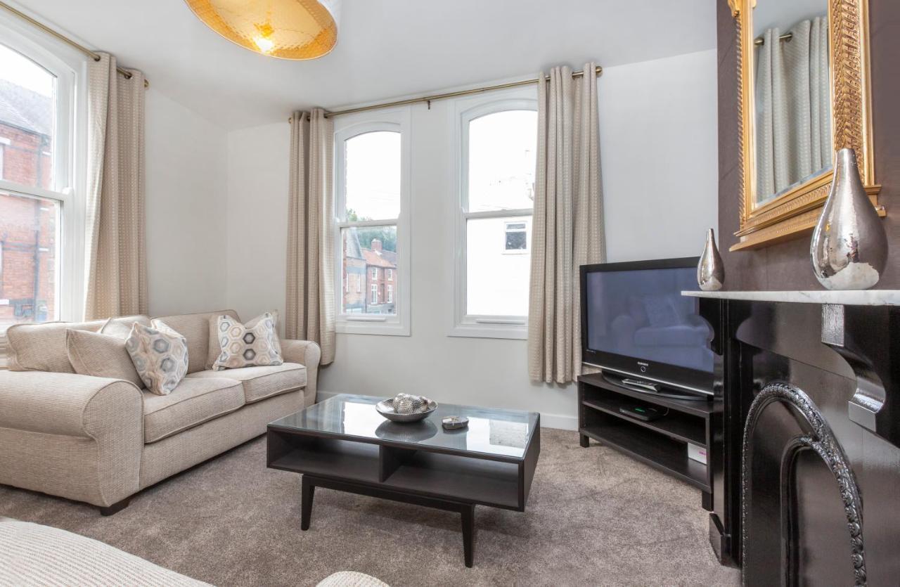 Portland Street Apartment *