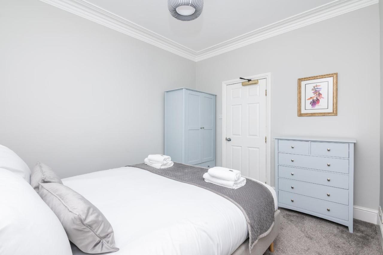 Holiday home Elegant And Modern 5 Bed House I Pass The Keys *