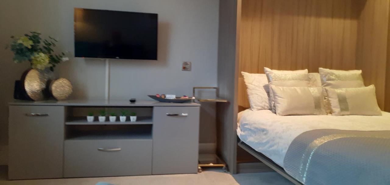 51 Cocoa Suites,rowntrees Wharf *