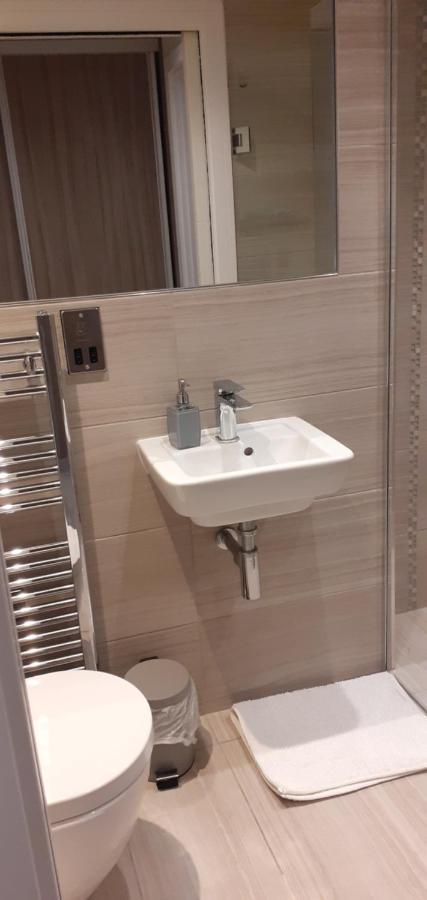 51 Cocoa Suites,rowntrees Wharf Apartment