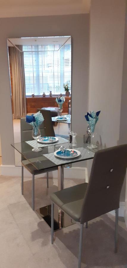 51 Cocoa Suites,rowntrees Wharf Apartment