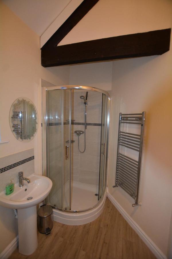 2 Ascot Mews - The Den Holiday home