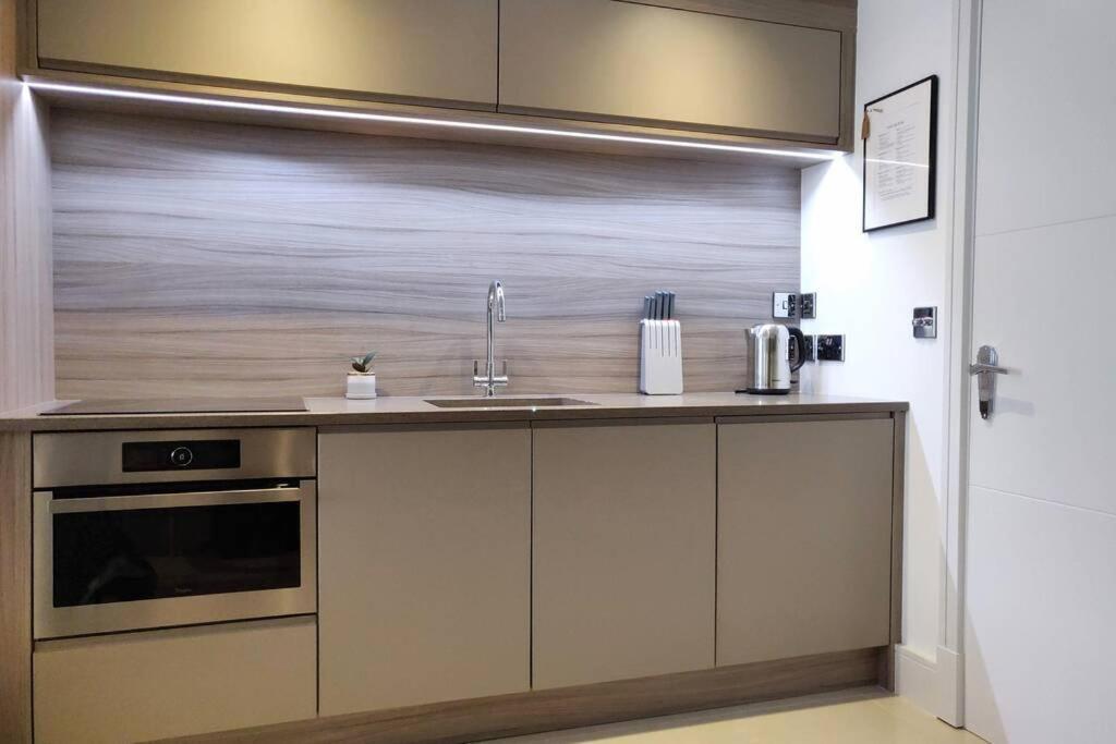 I Should Cocoa Apartment *