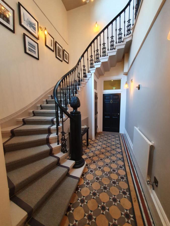 6 Rowntree House Apartment *