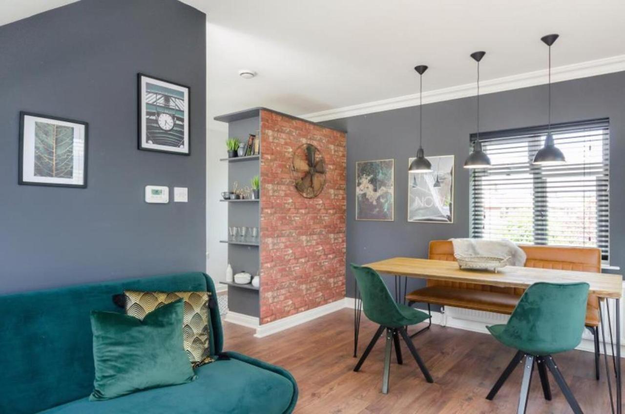 Time Is Now! Beautiful In Apartment York