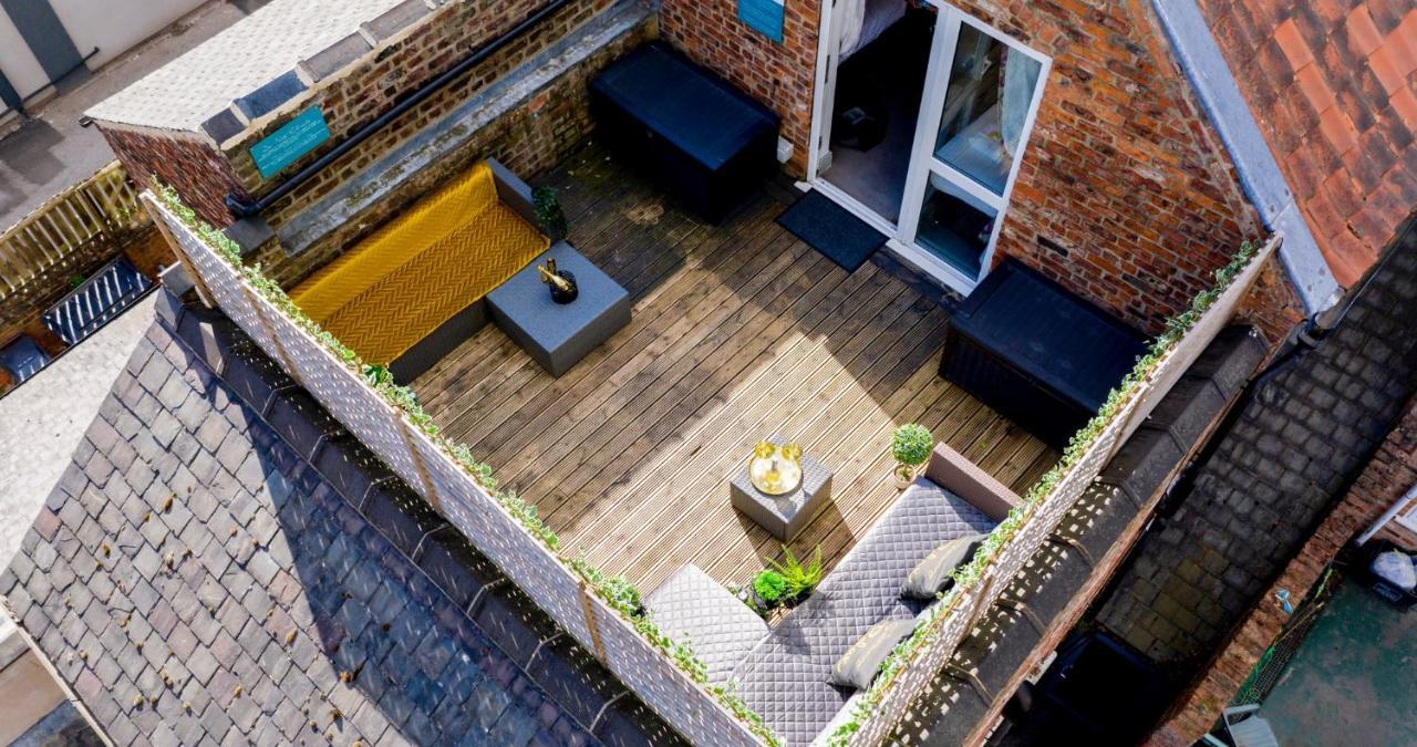 The Gillygate Gathering - Centre - Sleeps Up To 18 * York