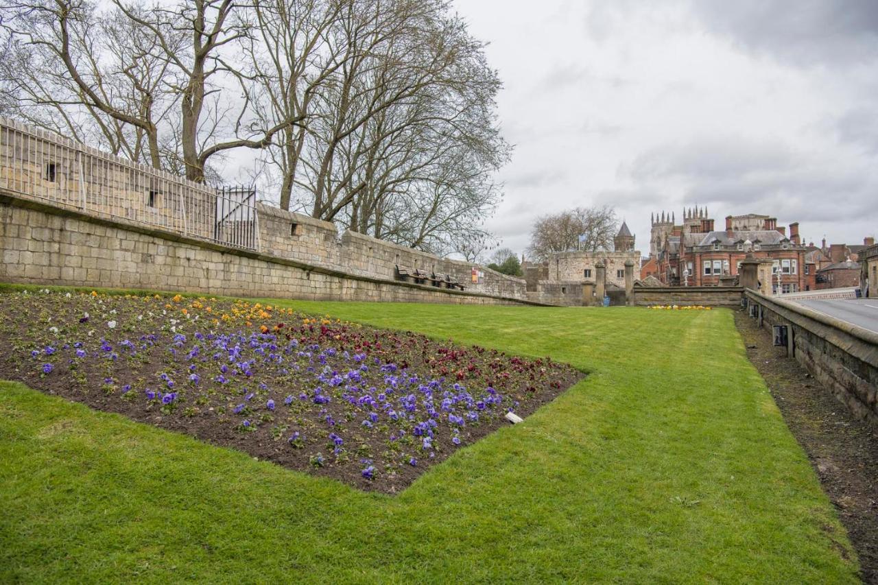 Apartment St Helen's House With Minster Views *