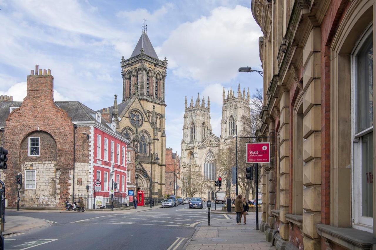 St Helen's House With Minster Views *