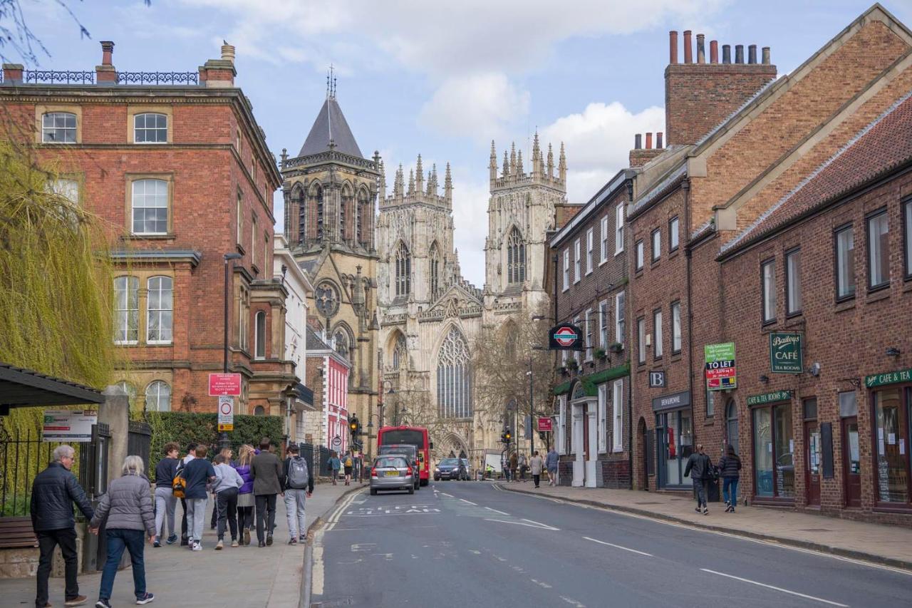 St Helen's House With Minster Views Apartment York