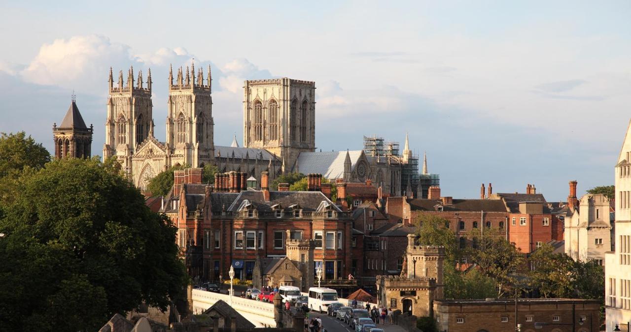 The Bishophill Gathering - Sleeps Up To 12 Apartment *