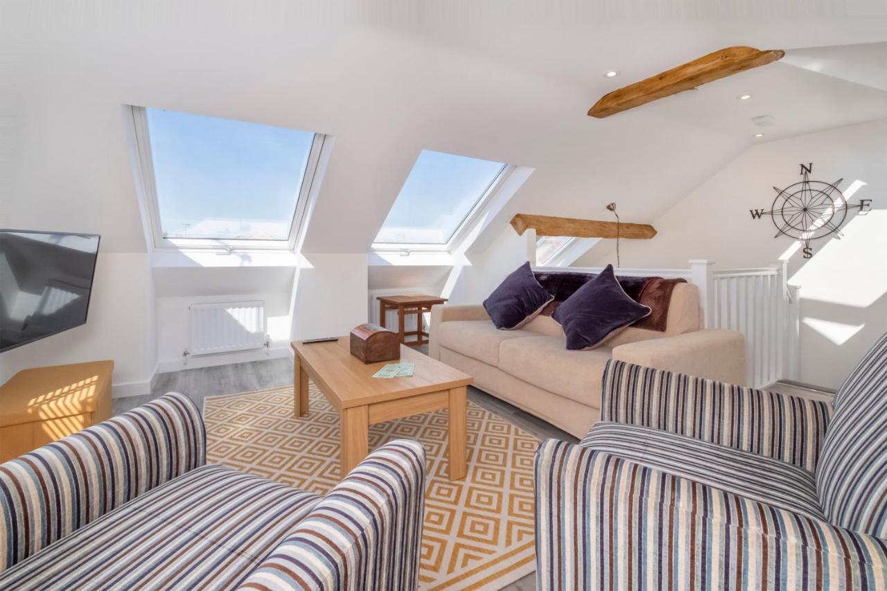 Livingstone Street Apartment