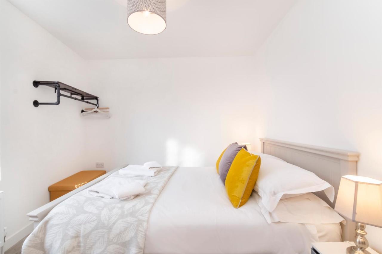Livingstone Street Apartment *