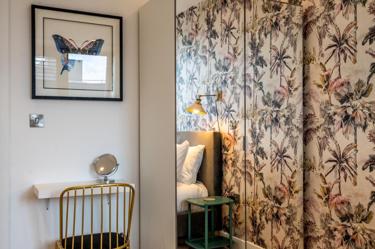 Tree Tops At Ryedale House Apartment