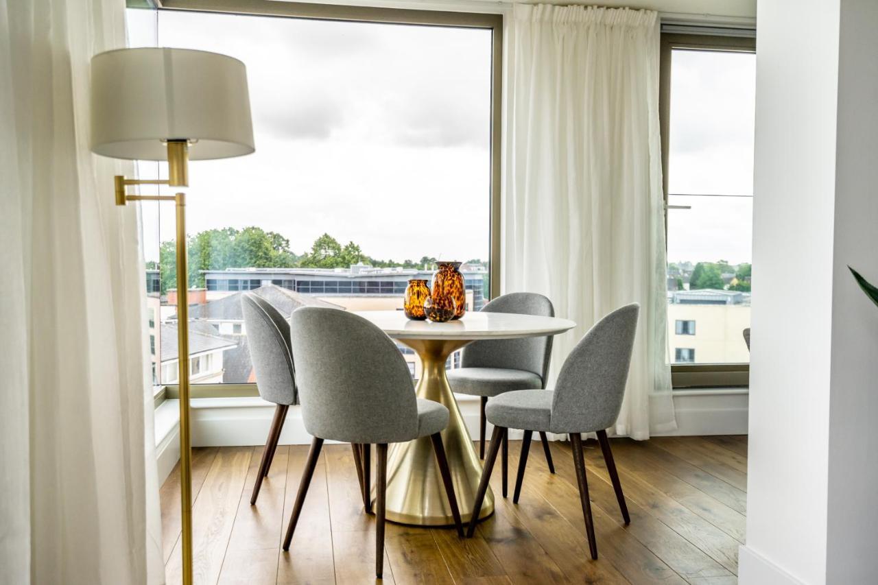 Tree Tops At Ryedale House Apartment *