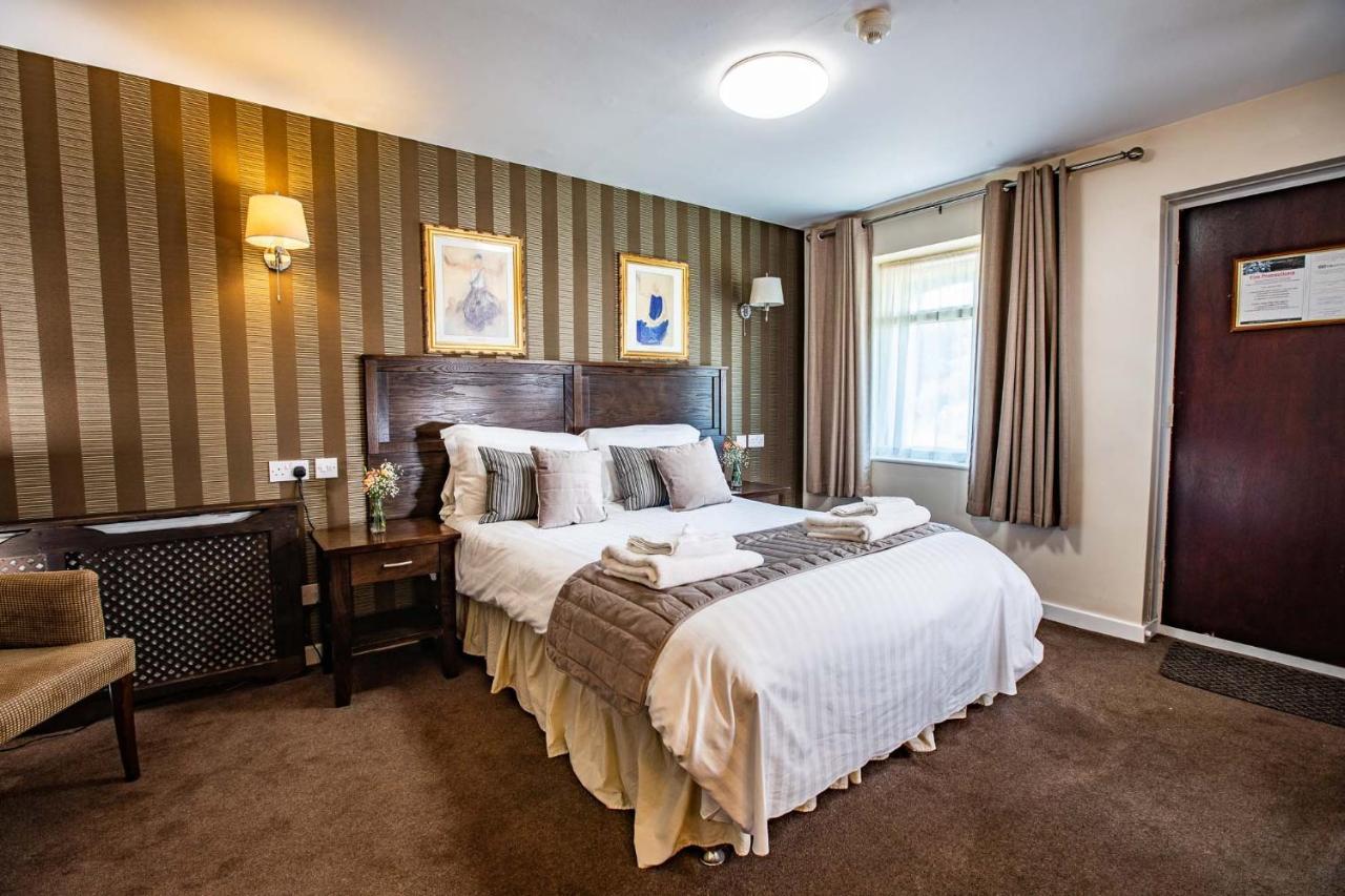 Inn The Red Lion 3*