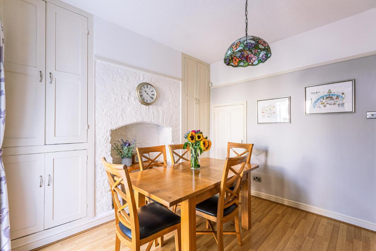 Holiday home 15 Brownlow Street