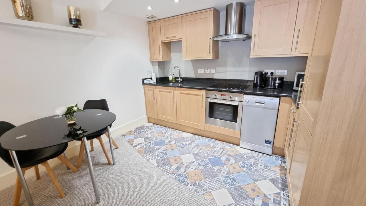 3, Monk Bar Apartment *