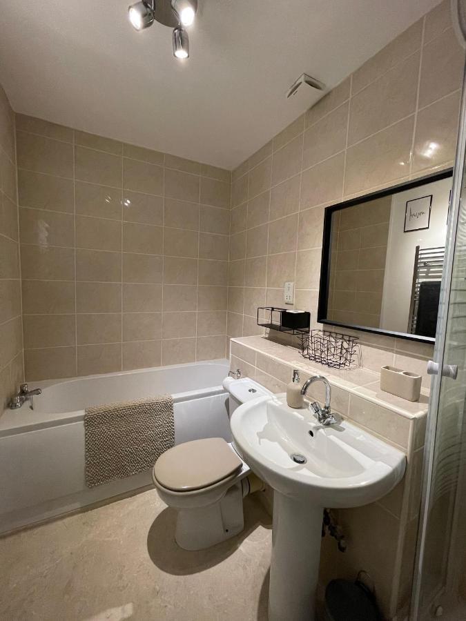 5 Lockside *free Private Parking* *city Centre* * York