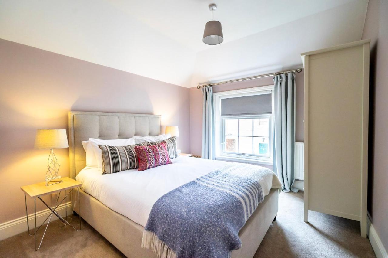 Middlethorpe Manor - No 5 Lazy Days And Explore Holiday home *