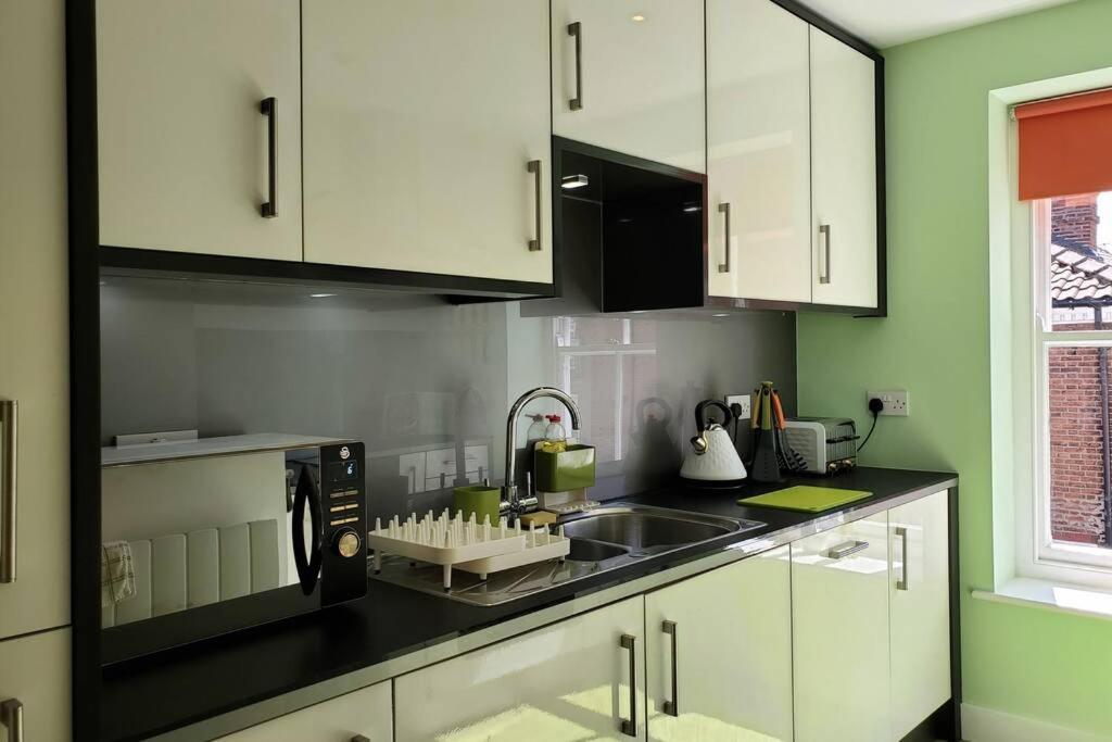 The Riverside At Woodsmill Quay With Parking Apartment York