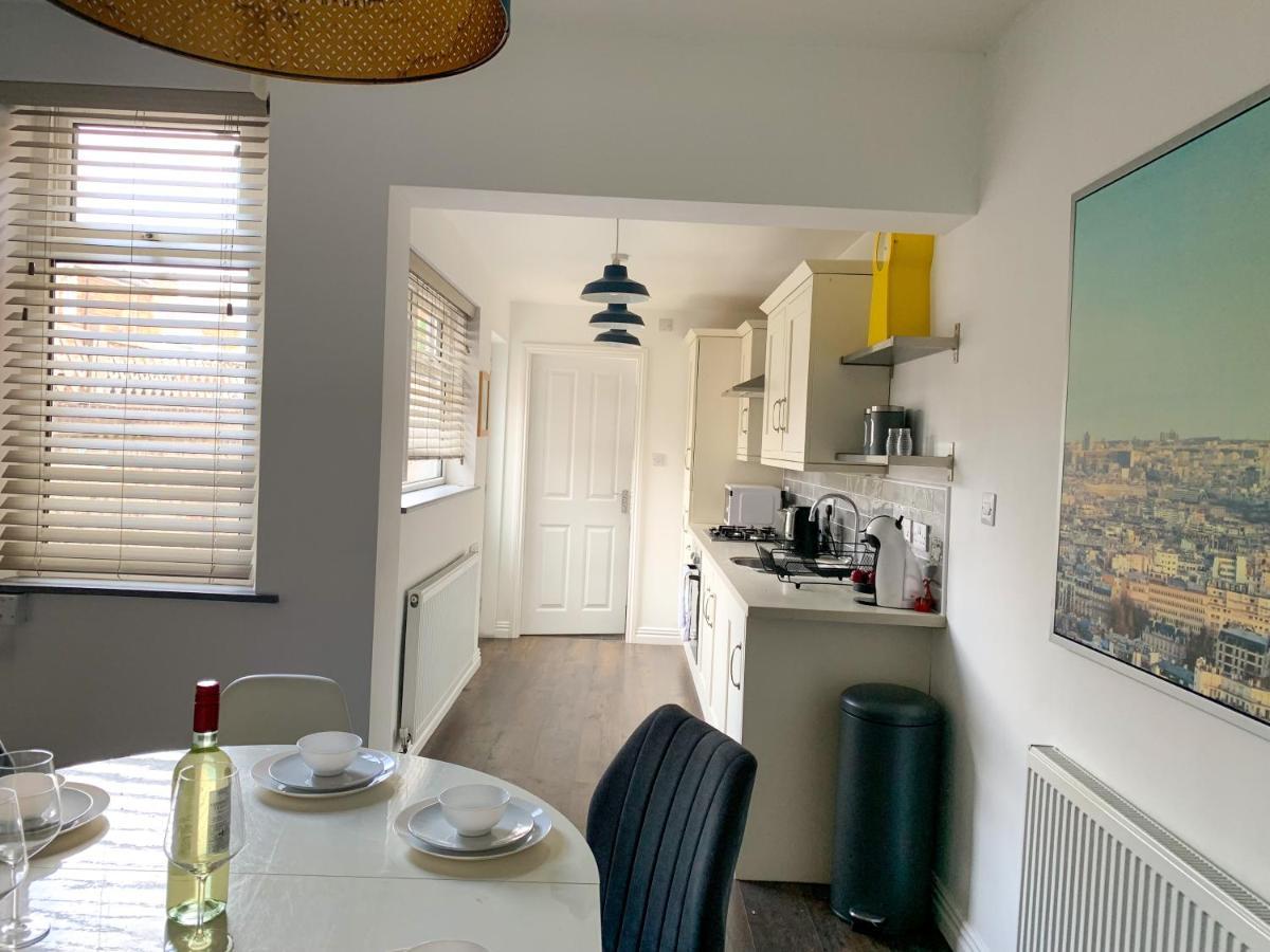 The Kensingston - Quaint Victorian With Free Parking *