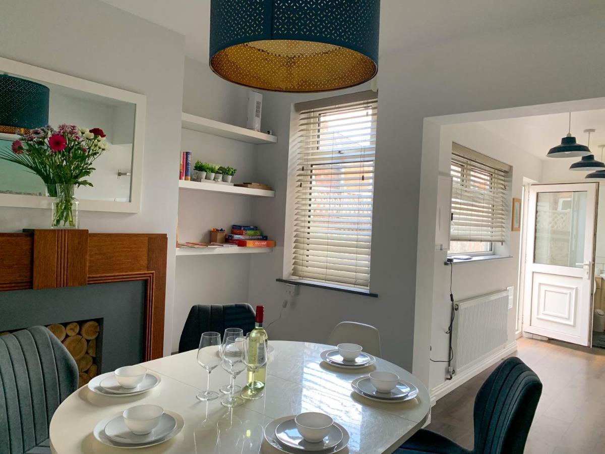 The Kensingston - Quaint Victorian With Free Parking Apartment *