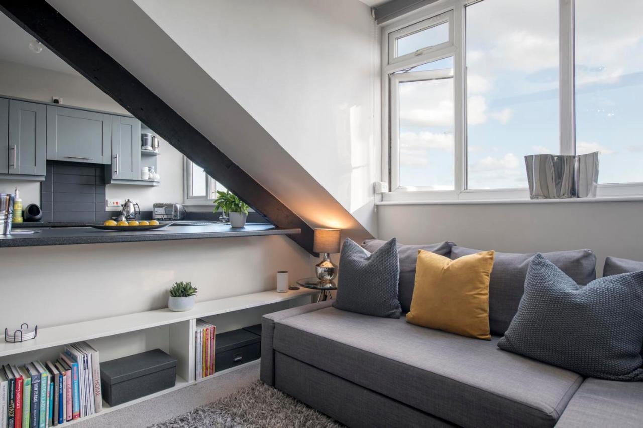 Rooftop View Apartment *