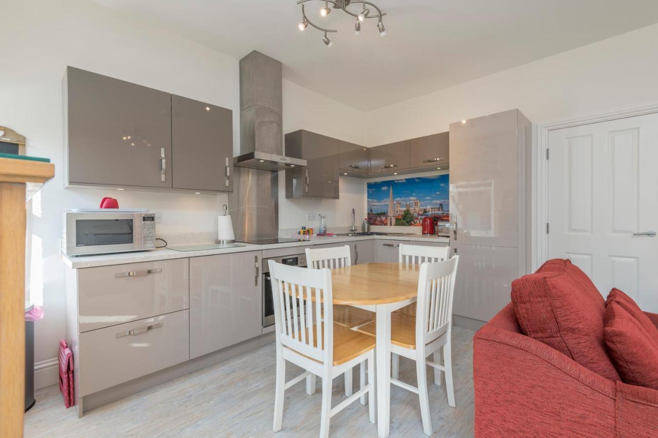 Bluebridge Walk Luxury Apartment