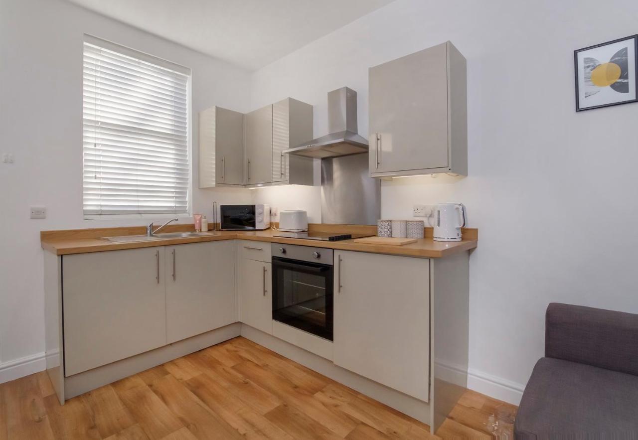 Henry Court 2 Apartment *