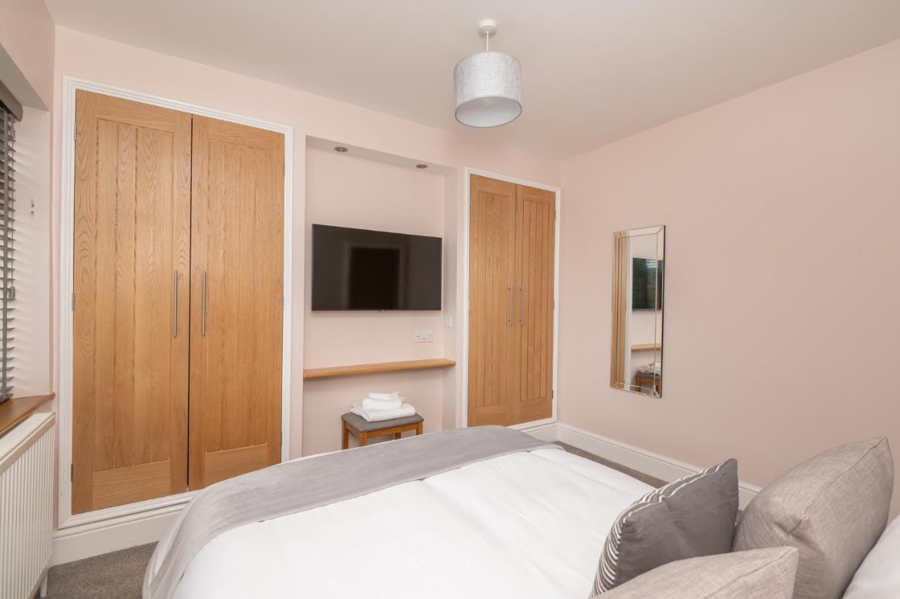 Holiday home Luxurious Modern House With Garden - Pass The Keys York