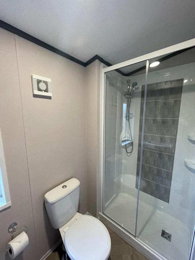 Gleneagles With Hot Tub Holiday home *