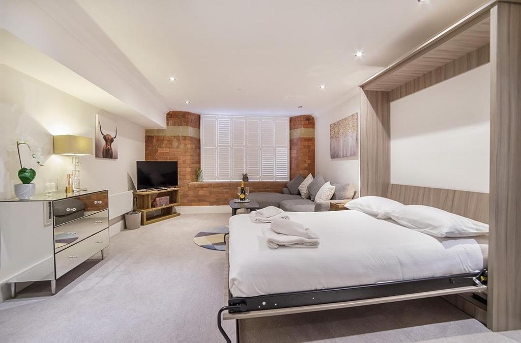 55 Cocoa York, Free Parking Onsite Apartment