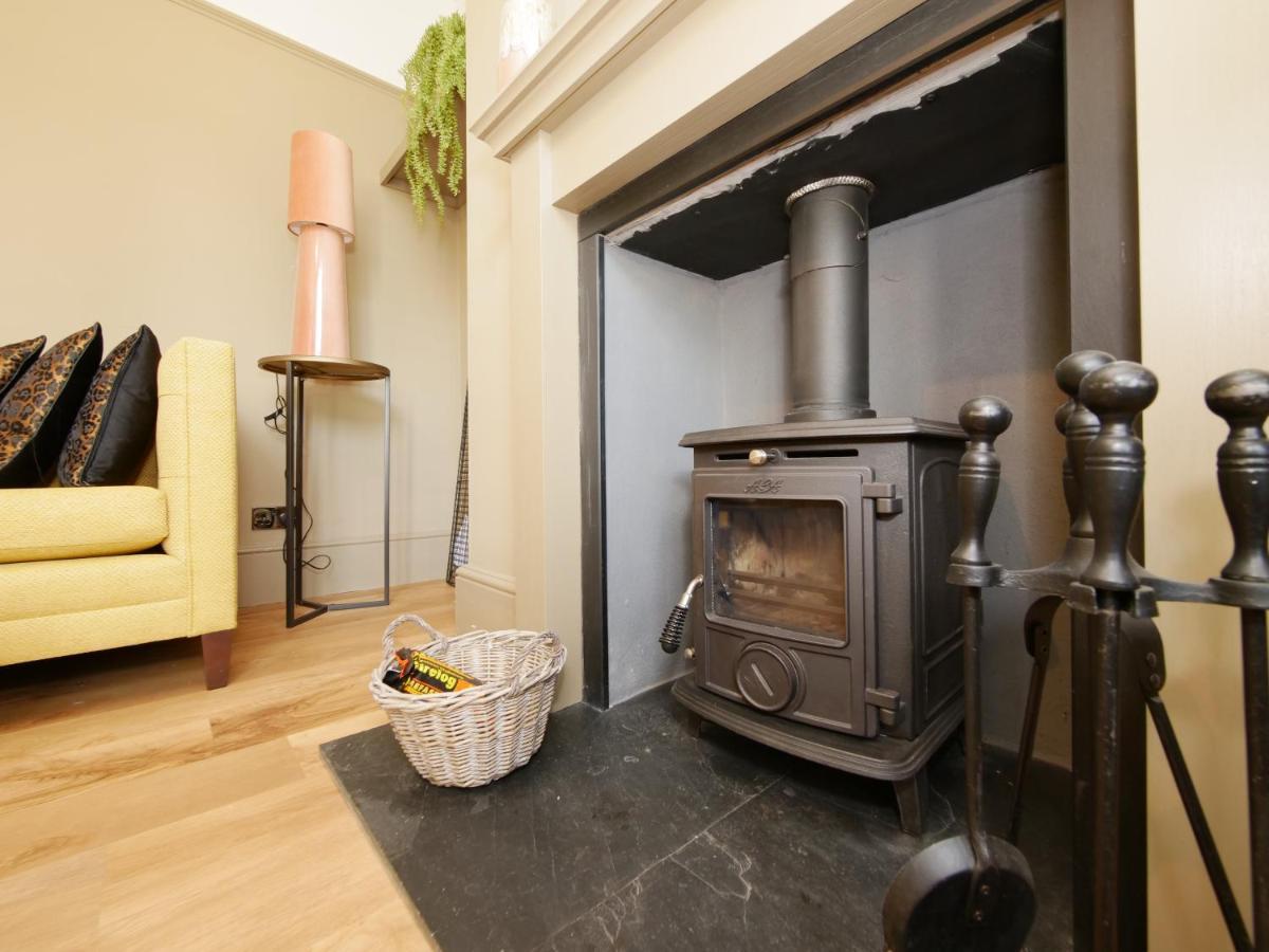 Bar Cottage-city Views-sleeps 5 Holiday home
