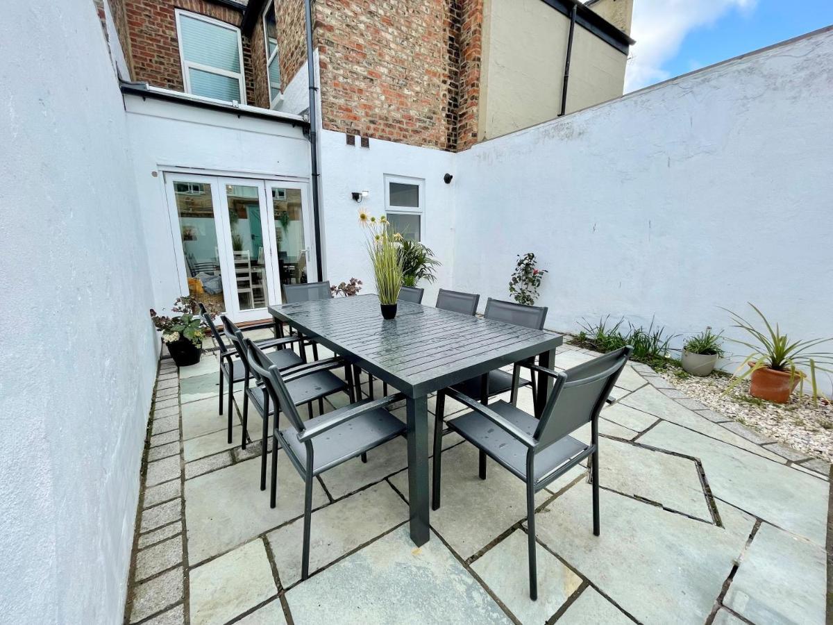 Holiday home Alexandra House
