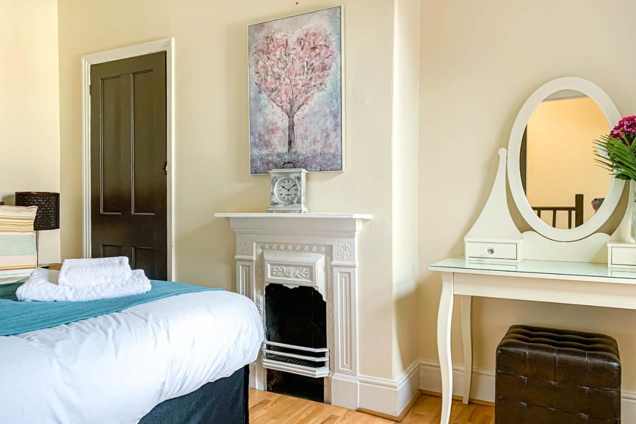 The Groves - Quaint Victorian - Free Parking Holiday home