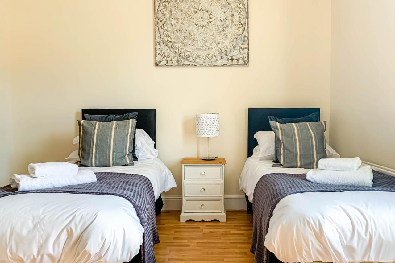 The Groves - Quaint Victorian - Free Parking York