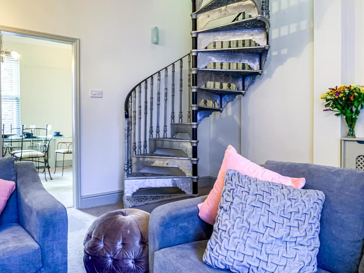 The Vines - Stunning Period With Free Parking Apartment York