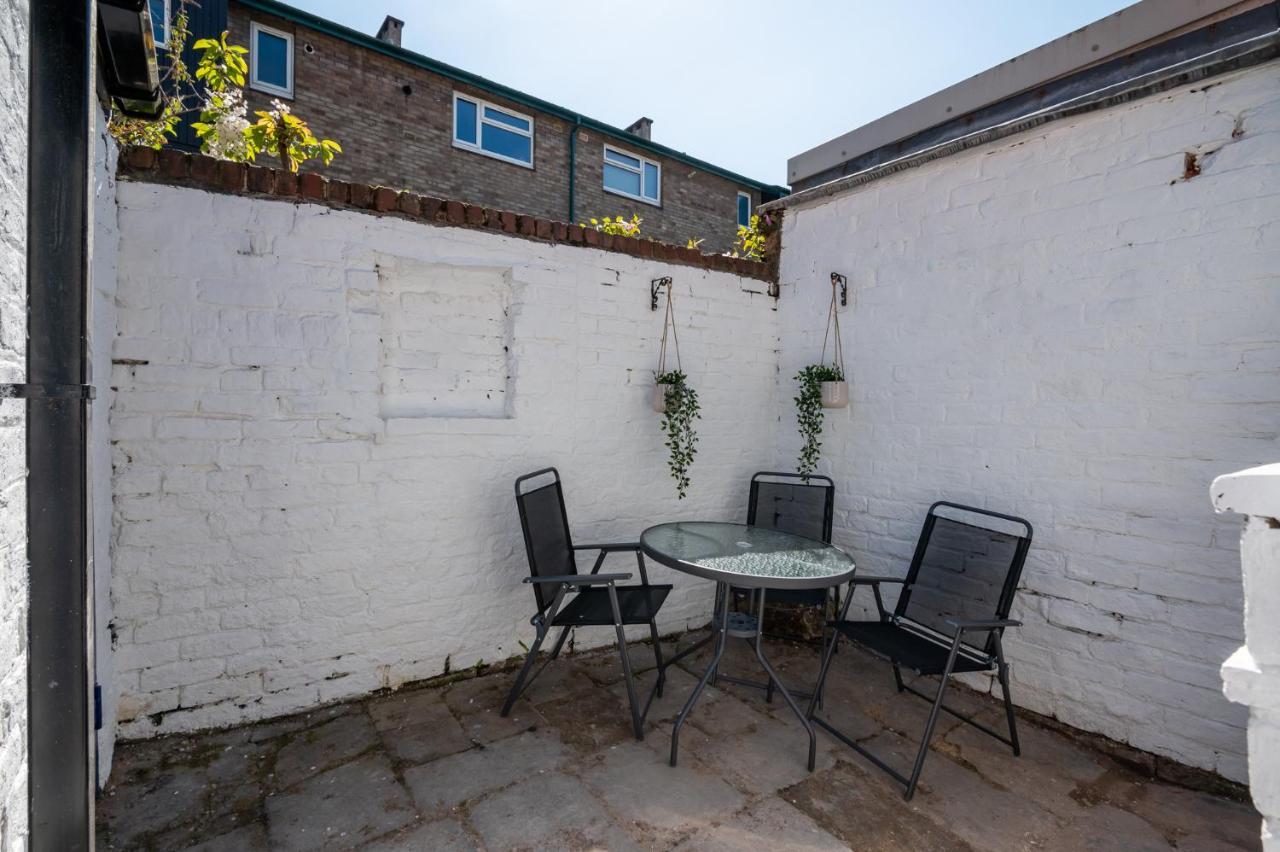 Stylish, Centrally Located Terrace - Pass The Key Holiday home York
