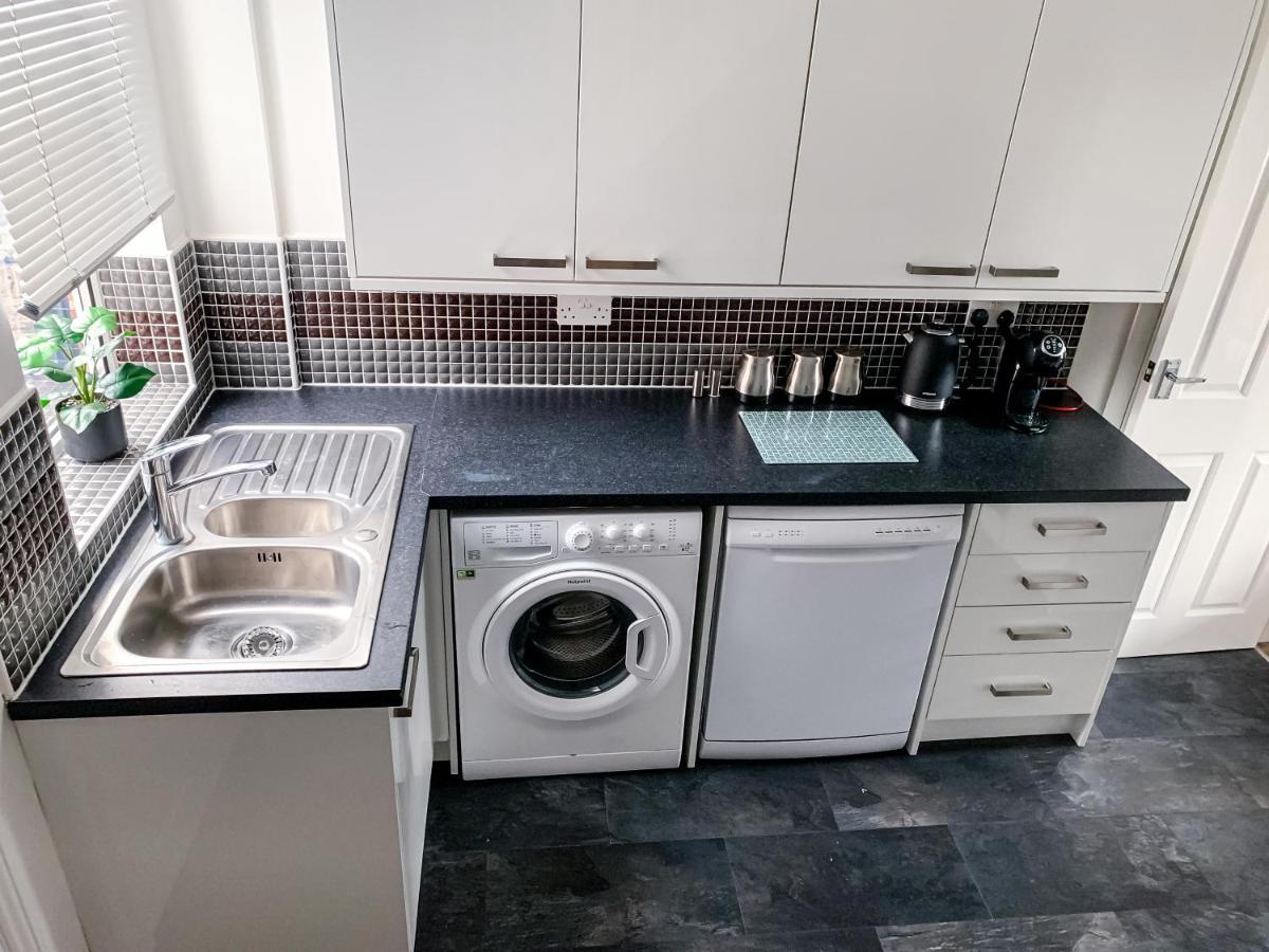 Maple House - Quaint Victorian With Free Parking Apartment *