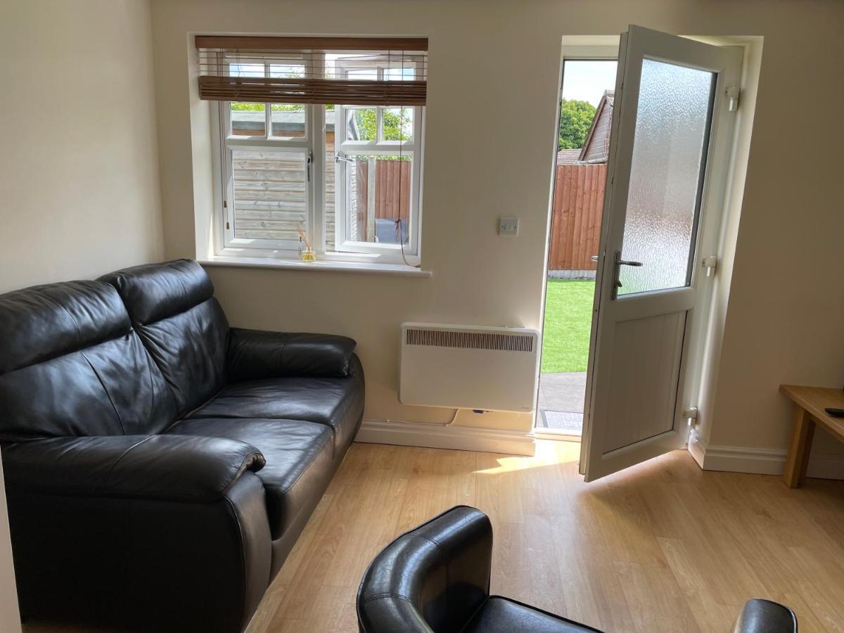Garden Flat Near The Of Holiday home *