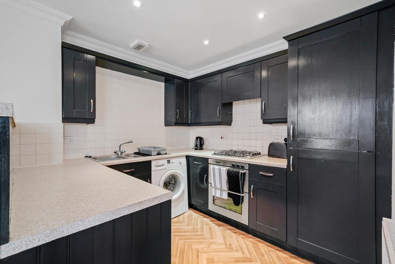 Stylish Duplex Penthouse Apartment *