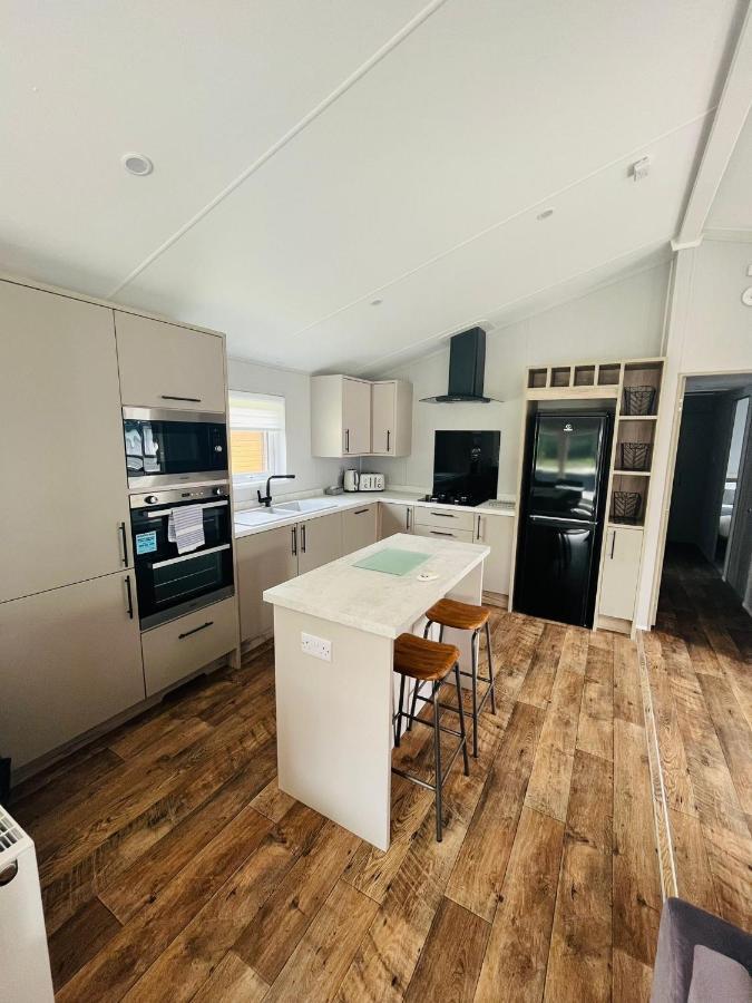 Holiday home Black Moorhen With Hot Tub York