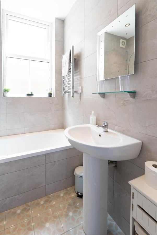 Apartment Bootham 32 - Free Parking - Five Minute Walk To Minster *